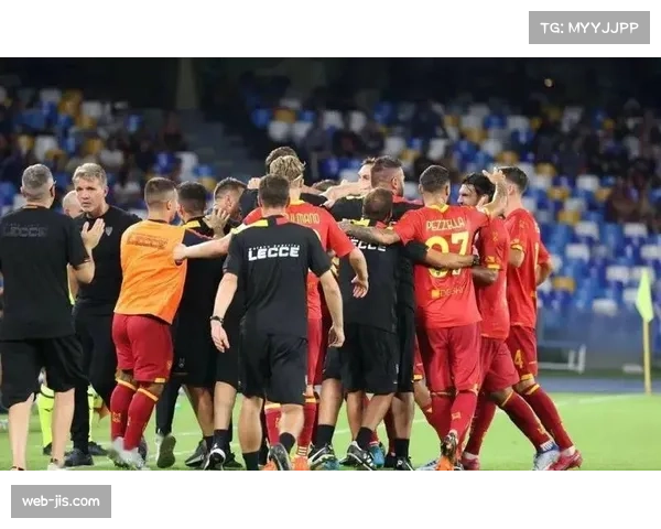 主队追分时刻,球场Wi-Fi网络流量峰值创纪录,大量观众同时收看多角度回放